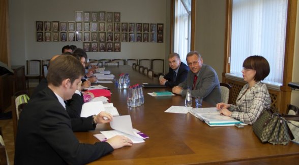 Izvērtē Eiropas Apcietinājuma Lēmuma izpildi Latvijā