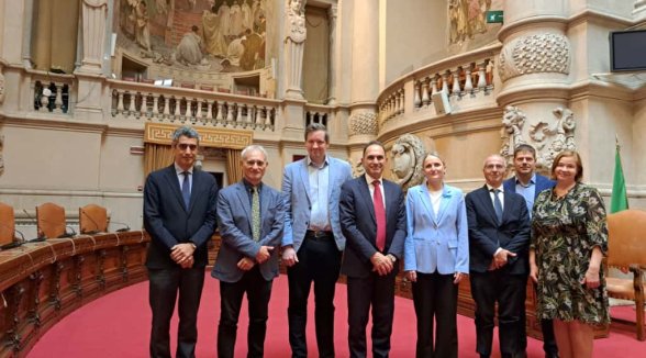 Legal research counsels gain experience in Italy