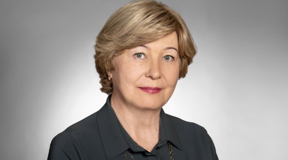 Tiesneša pienākumus beidz pildīt senatore Inta Lauka