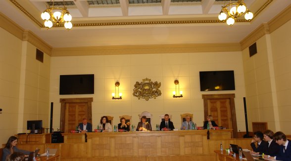 Senators Aivars Uminskis piedalās Paula Minca tiesas procesa izspēles fināla kārtas iztiesāšanā