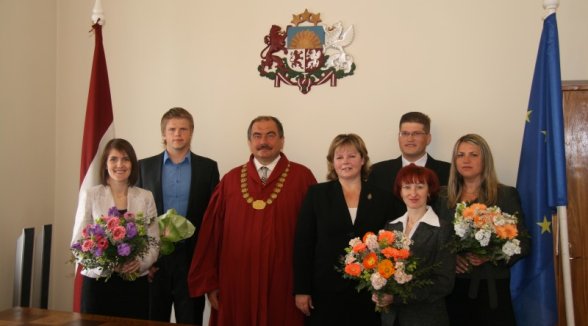 Augstākā tiesas priekšsēdētājs pieņem notāru zvērestu