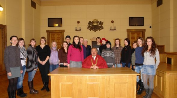 Pirmkursnieku dienās Augstāko tiesu apmeklējuši aptuveni 350 studenti