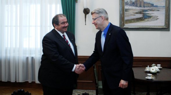 The Chief Justice of the Supreme Court informs the president about results of work in 2010