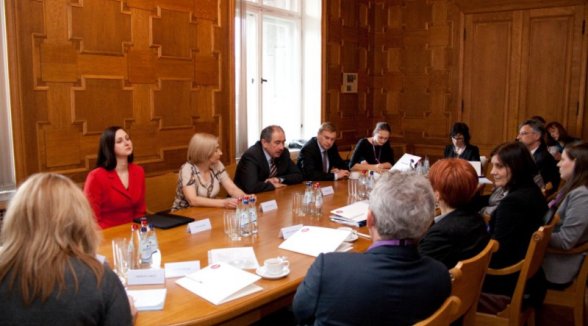 Horvātijas tieslietu sistēmas delegācija iepazīstas ar tehnoloģiju izmantošanu Augstākajā tiesā