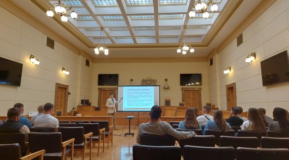 Augstāko tiesu pieredzes apmaiņā apmeklē jaunie juristi no Vācijas