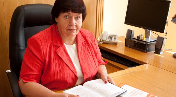 Bijušajai senatorei Edītei Vernušai piešķir Goda tiesneša nosaukumu