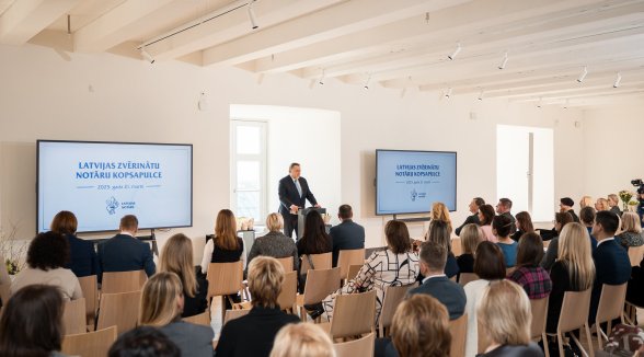 Augstākās tiesas priekšsēdētājs novērtē notariāta spēju efektīvi attīstīties