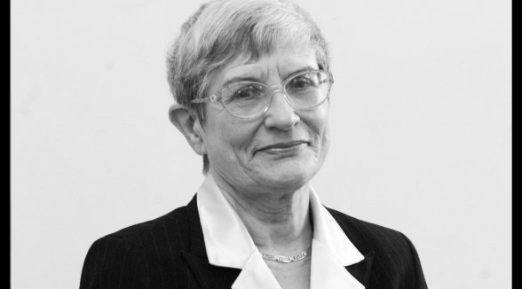 Mūžībā devusies bijusī senatore Valda Eilande
