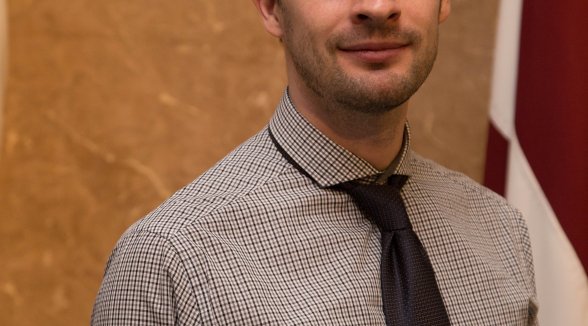 Aleksandrs Potaičuks aizstāv promocijas darbu tiesību zinātņu doktora grāda iegūšanai 