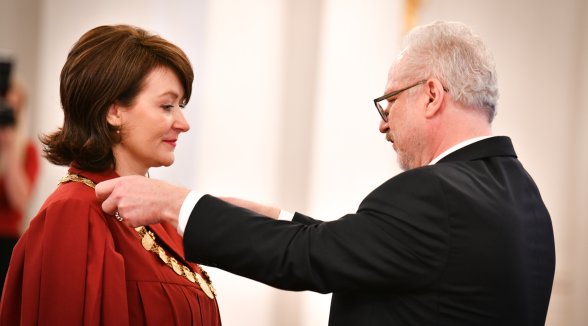 Tiesnese Sandra Kaija dod svinīgo solījumu Valsts prezidentam
