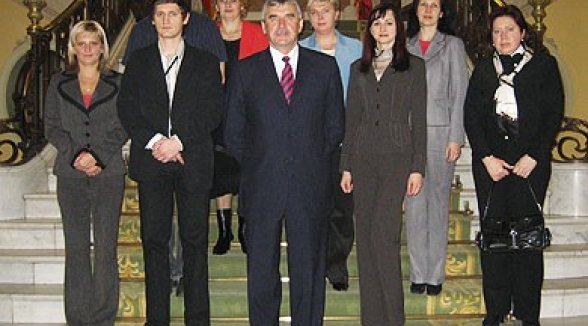 The acquaintance of the organizational management of courts of Spain