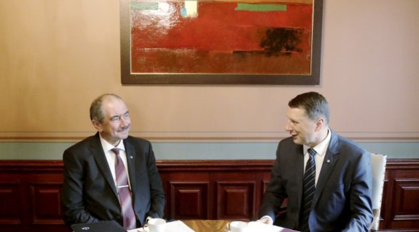 THE PRESIDENT OF THE STATE AND THE CHIEF JUSTICE OF THE SUPREME COURT UPDATE ISSUES RELATED TO RULE OF LAW