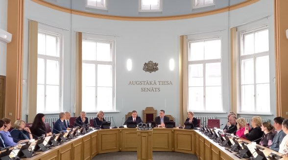 The Supreme Court and the Constitutional Court discuss applications to the Constitutional Court