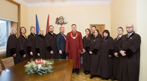 Zvērestā ir visas atbildes – jaunajiem advokātiem norāda Augstākās tiesas priekšsēdētājs