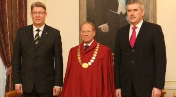 Akadēmiķis Torgāns dod tiesneša zvērestu