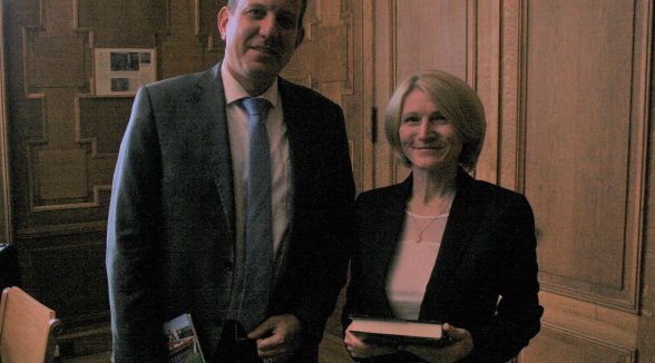 Augstāko tiesu apmeklē Oksfordas Universitātes profesors Eriels Ezraki