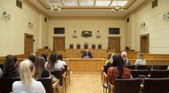 Komunikācijas studenti iepazīstas ar Augstāko tiesu