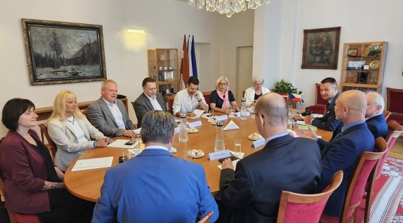 Supreme Court delegation visit the Supreme Court of the Czech Republic