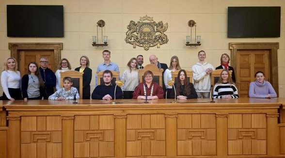 Essay writing contest winners learn about the Supreme Court