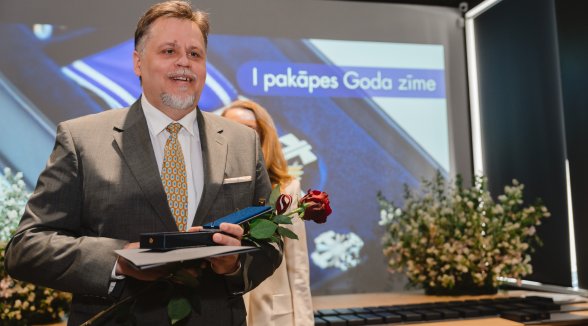 Pasniegtas Tieslietu sistēmas Goda zīmes