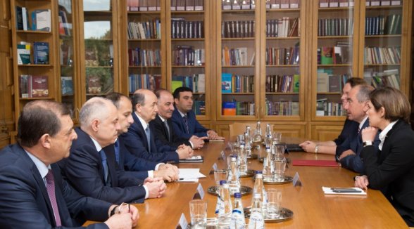 Azerbaidžānas delegācija iepazīstas ar Augstākās tiesas un Tieslietu padomes darbu