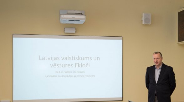 Historian Valters Scerbinskis commences conversation series on Latvia’s statehood