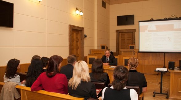 THE CHIEF JUSTICE OF THE SUPREME COURT WISHES NEW JUDGES COURAGE TO BE INDEPENDENT IN THEIR DECISIONS