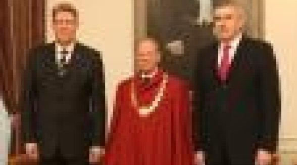 Academician Torgans gives oath of a judge