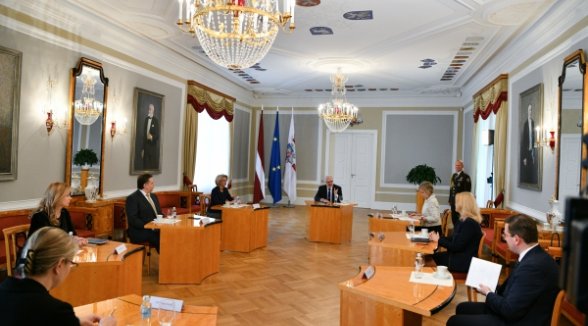 The heads of the constitutional bodies discuss the remote work and the centenary of the Constitution