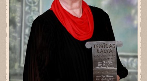 INTA KIRSE, THE LIFELONG EMPLOYEE OF THE SUPREME COURT, IS AWARDED WITH THE CROSS OF RECOGNITION