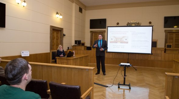 On the Day of First-Year Students, students learn about the Supreme Court work