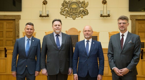 Augstāko tiesu apmeklē Čehijas Augstākās tiesas delegācija