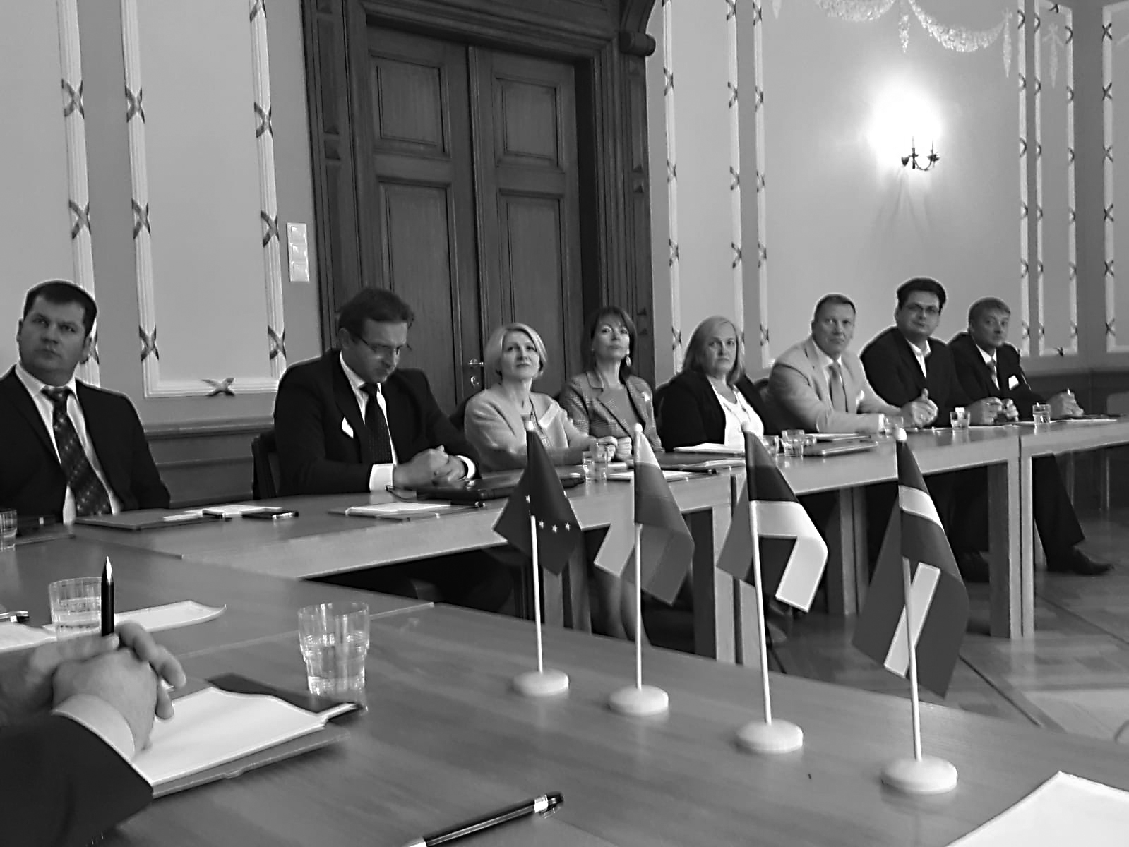 Latvijas Tiesnešu biedrības delegācija Baltijas valstu tiesnešu biedrību <BR>padomes konferencē.  Rudīte Vīduša –  trešā no kreisās
